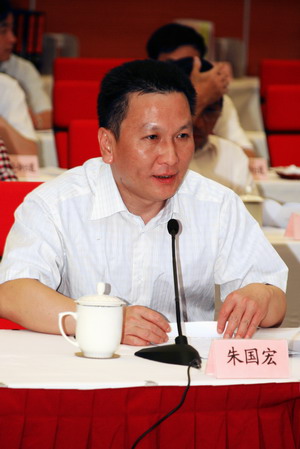 9月9日,长宁区委常委,宣传部部长,文明委常委副主任朱国宏主持测评