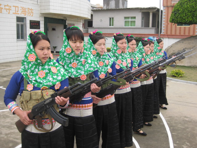 巾帼不让须眉 惠安女民兵守卫海防一线