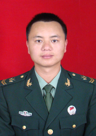 中共党员,浙江省义乌市人,上士军衔,73325部队81分队气象排探空班班长