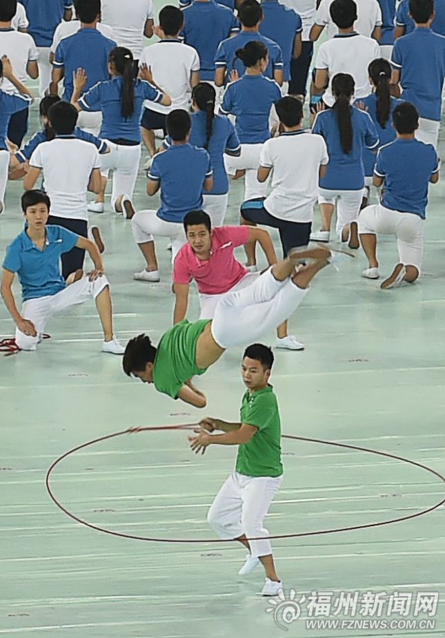 首届青运会在福州开幕　精彩瞬间定格成美好画面