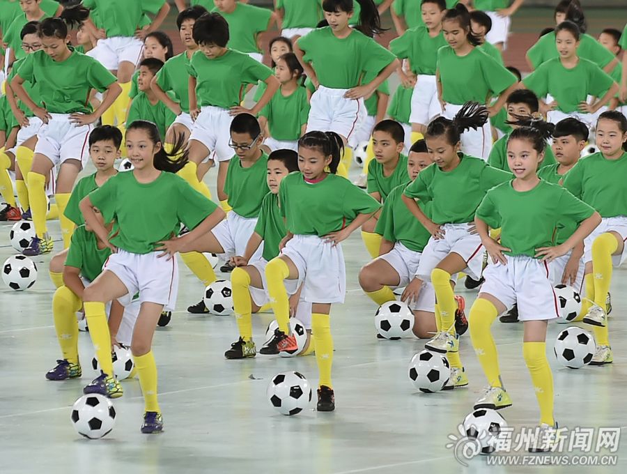 首届青运会在福州开幕　精彩瞬间定格成美好画面