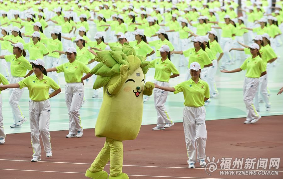 首届青运会在福州开幕　精彩瞬间定格成美好画面