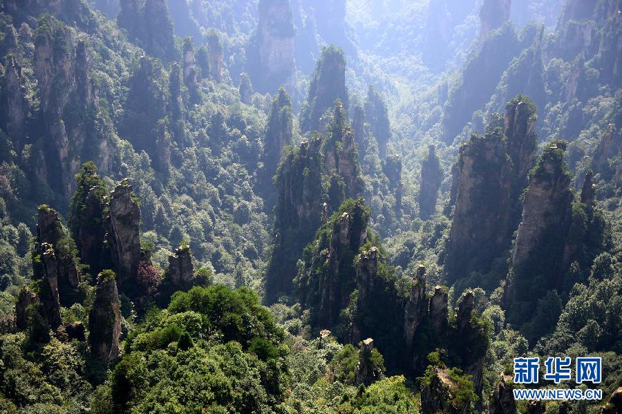 #（美丽中国）（1）航拍世界自然遗产——武陵源风景名胜区