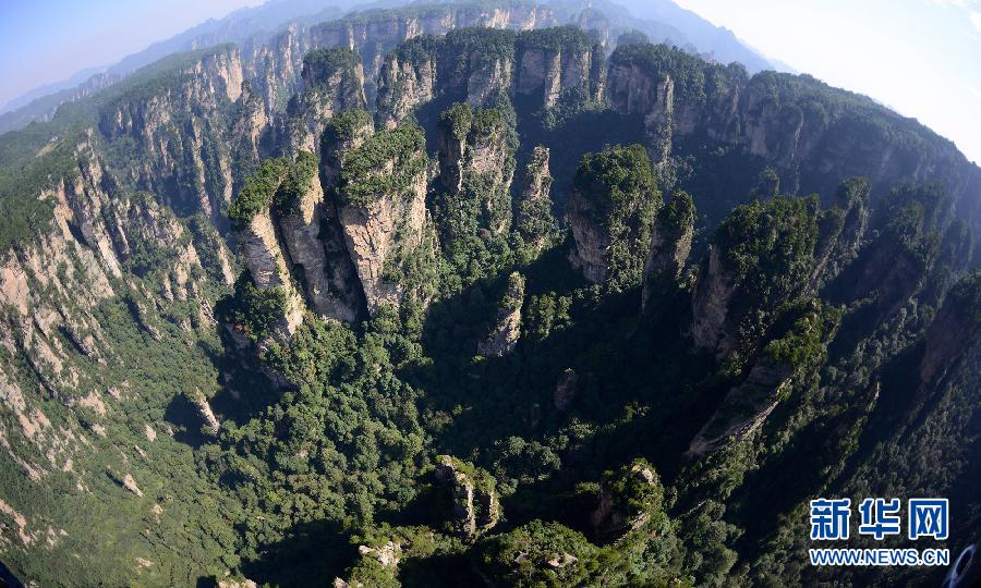 #（美丽中国）（2）航拍世界自然遗产——武陵源风景名胜区