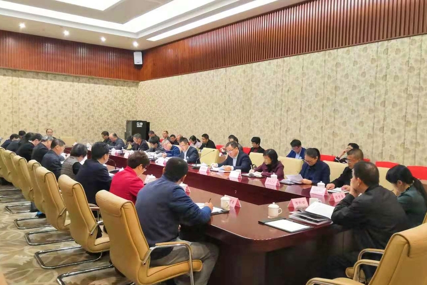 座谈会上,受县委书记傅藏荣委托,县委常委,宣传部长张北阳就上杭县新