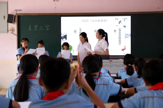 实践队前往福建省最大的少数民族村——漳州市诏安县西潭镇美营畲族村