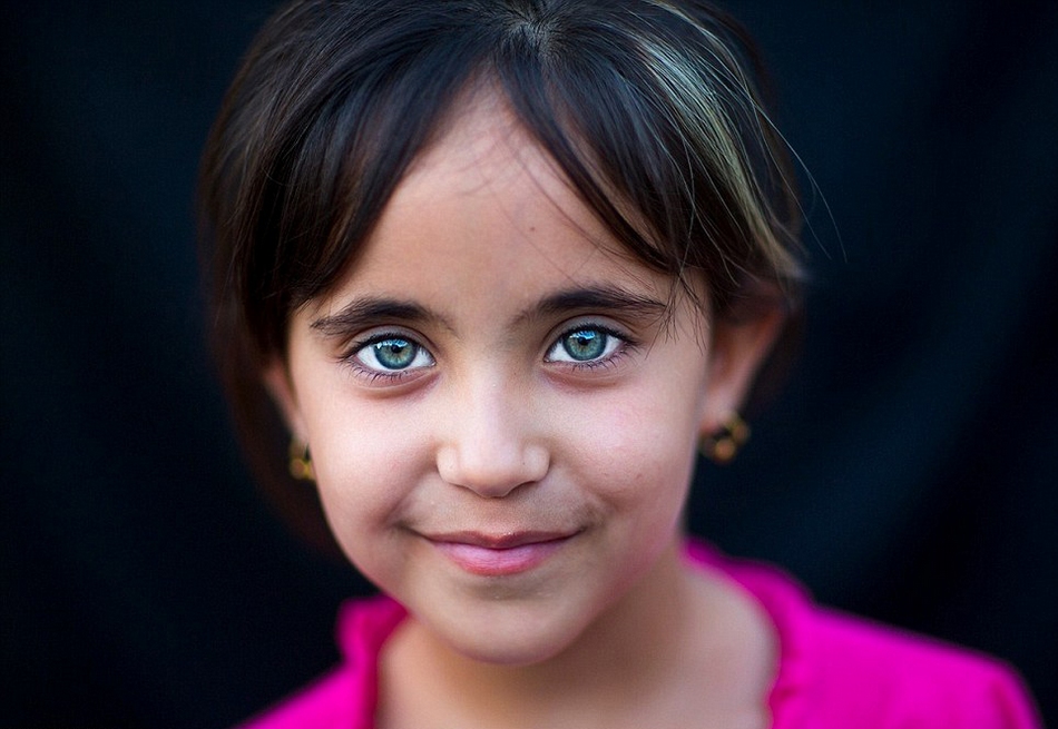 库尔德蓝眼睛:叙利亚难民的艰辛