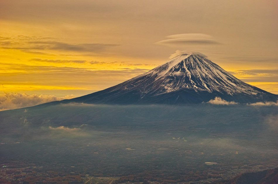 日本攝影師鏡頭下的多面富士山